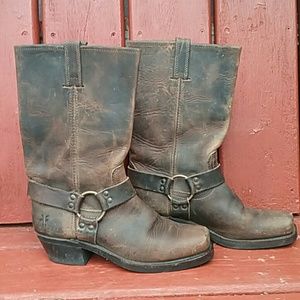 Size 8 1/2 Frye square toe harness boot